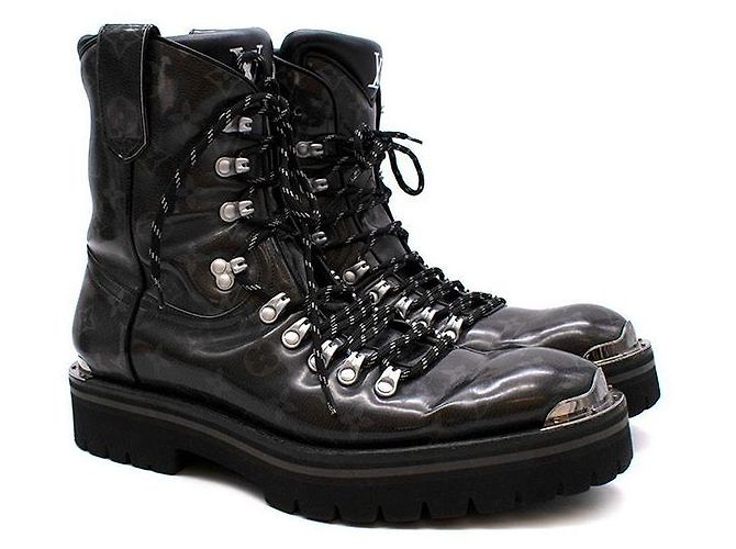 Louis Vuitton Botas Outland con cordones y monograma esmaltado Negro - vista 2
