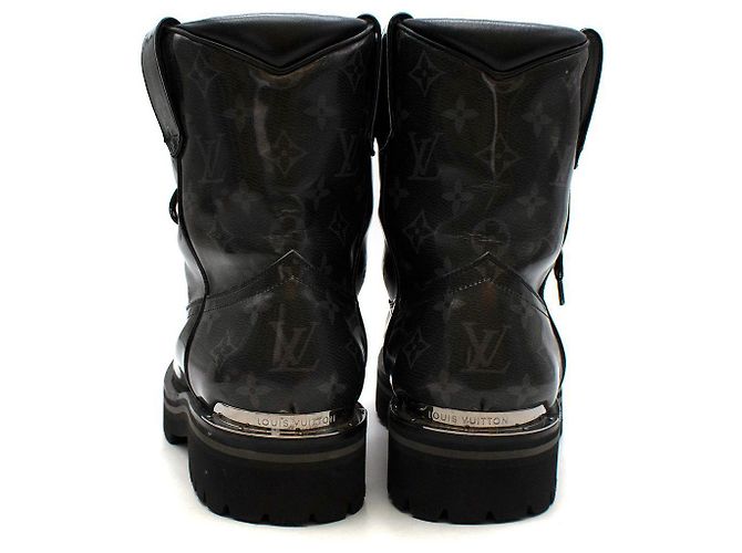 Louis Vuitton Botas Outland con cordones y monograma esmaltado Negro - vista 3