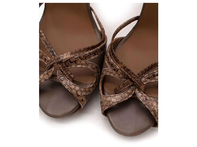 Trim Hermès Sandali in pelle marrone e pelle di serpente Beige - vista 11