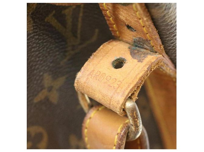 Noe Borsa a mano Louis Vuitton Noé in pelle marrone scuro - vista 8