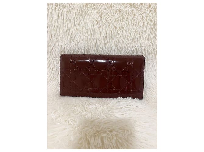 Cartera Christian Dior Cannage Aubergine Charol Burdeos - vista 2