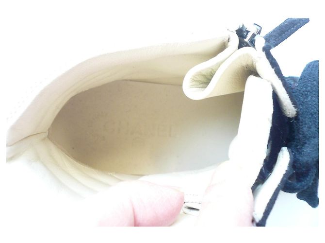CHANEL Nuove sneakers beige e nere T41 Multicolore - vista 8