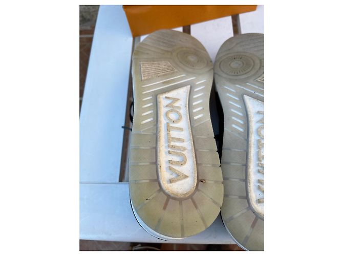 Sneakers Louis Vuitton LV Trainer Grigio Scuro Grigio antracite - vista 5