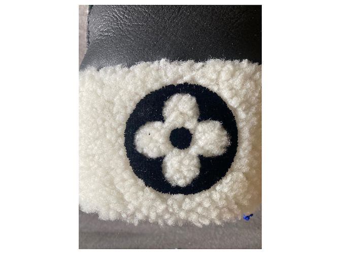 Louis Vuitton mitten glove Black - view 6