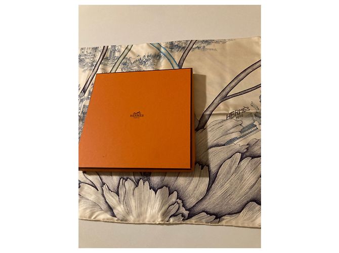 Hermès Square Hermes "All'ombra delle peonie" Blu navy - vista 4