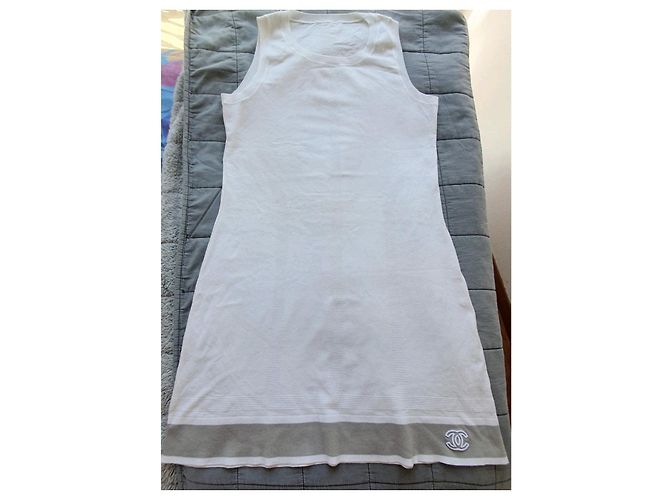 Chanel Kleid weiß grau mit CC Logo Größe 40 - Ansicht 11