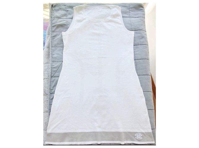 Chanel Kleid weiß grau mit CC Logo Größe 40 - Ansicht 8