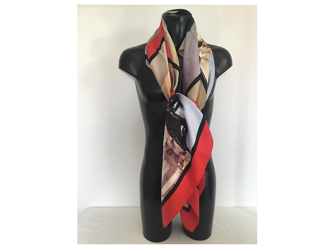 Scialle Burberry - 140 X 140 CENTIMETRO - 100% soie Multicolore - vista 5
