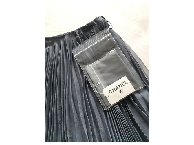 Falda plisada de seda gris Chanel FR36 - vista 3