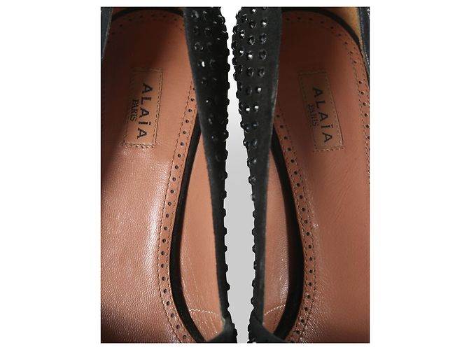 Alaïa Sapatilha peep toe com tachas Swarovski de camurça preta Alaia - vista 6