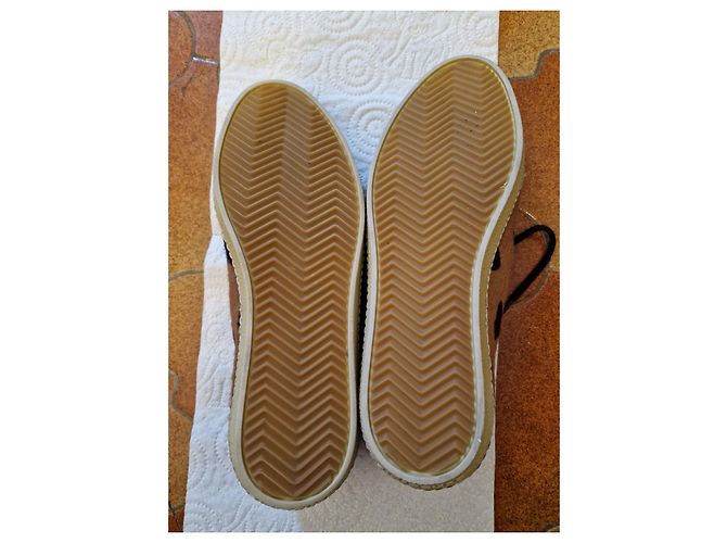 Burberry Cuori di cuoio e pelle di puledro Marrone Nero - vista 3