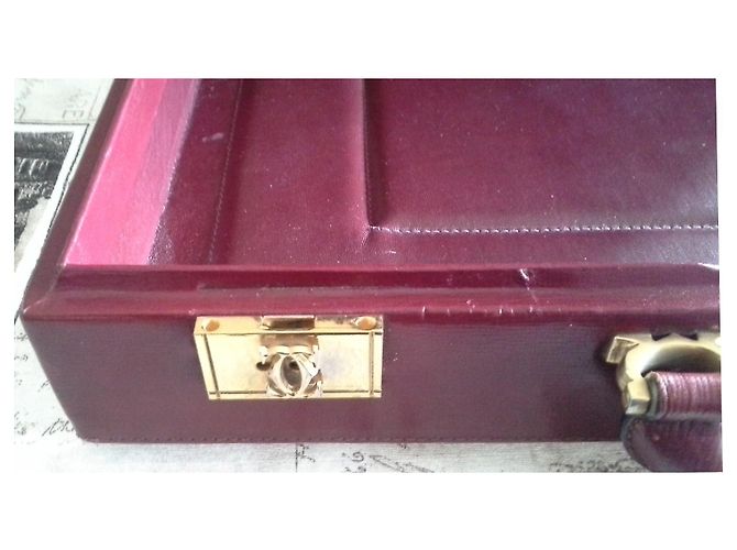 CARTELLA IN PELLE BORDEAUX MUST-HAVE DI CARTIER Bordò - vista 7