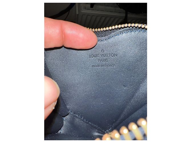 Louis Vuitton Monedero Zippy Corazón Estampado Leopardo Piel Patente Estampado de leopardo - vista 8