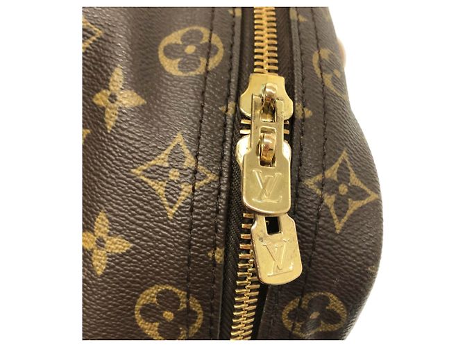Louis Vuitton Brown Monogram Sirius 50 Marrone - vista 9