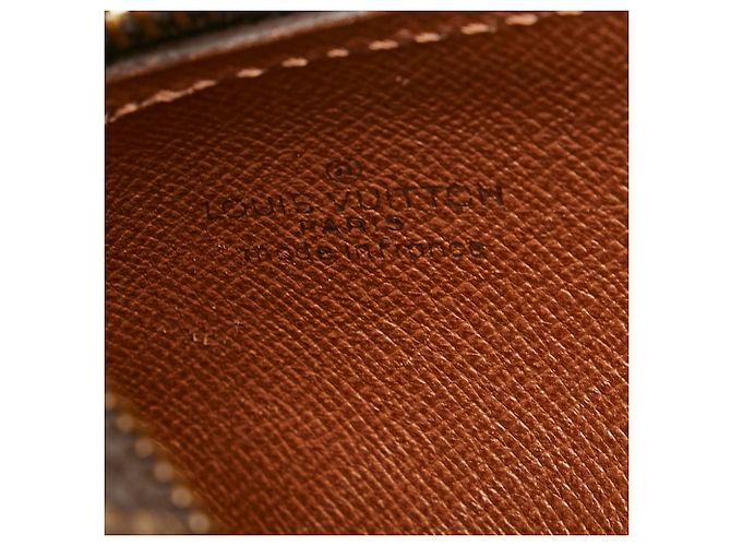 Louis Vuitton Brown Monogram Papillon 26 Marrone - vista 6