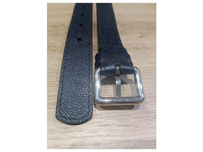 Cintura Louis Vuitton in pelle nera goffrata Nero - vista 3