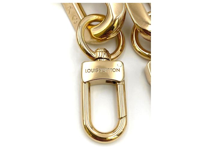Louis Vuitton Coussin chain/strap Golden - view 9