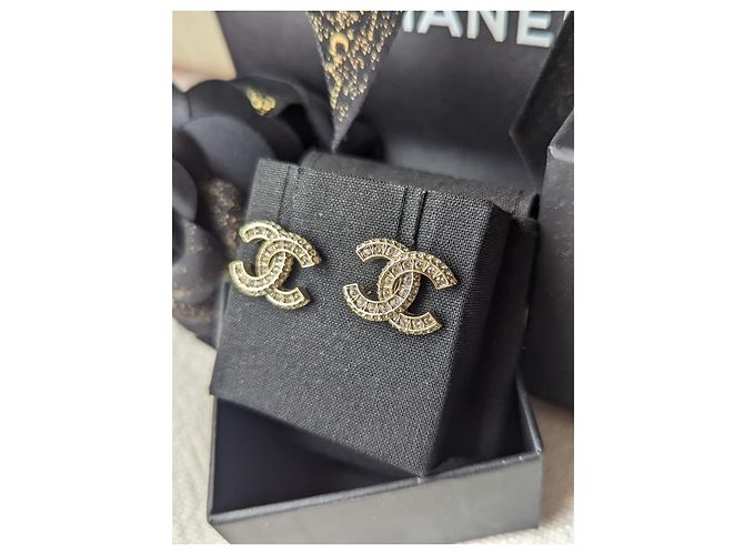 Chanel CC F18V GHW Logo classico orecchini scatola di cristallo D'oro - vista 13