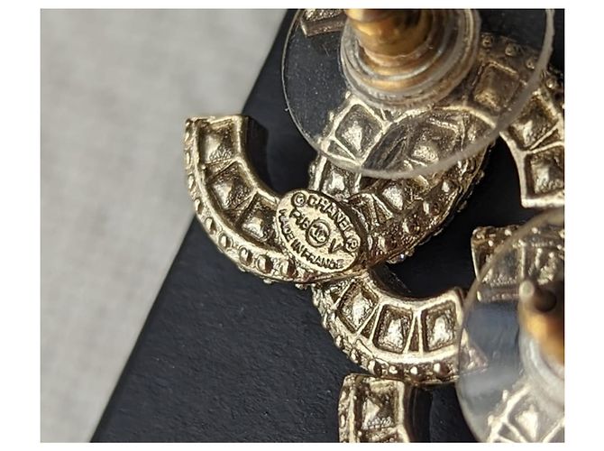 Chanel CC F18V GHW Logo classico orecchini scatola di cristallo D'oro - vista 3