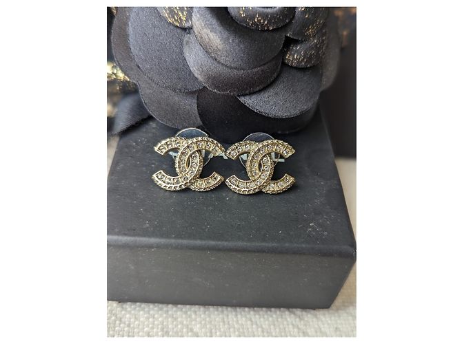 Chanel CC F18V GHW Logo classico orecchini scatola di cristallo D'oro - vista 6