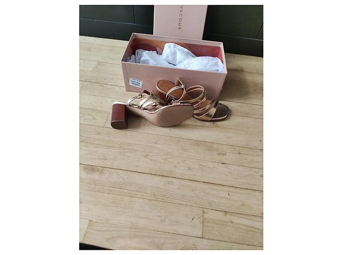 Autre Marque Rivecour 653 Sandalen aus Leder goldfarben Größe 38 - Ansicht 7