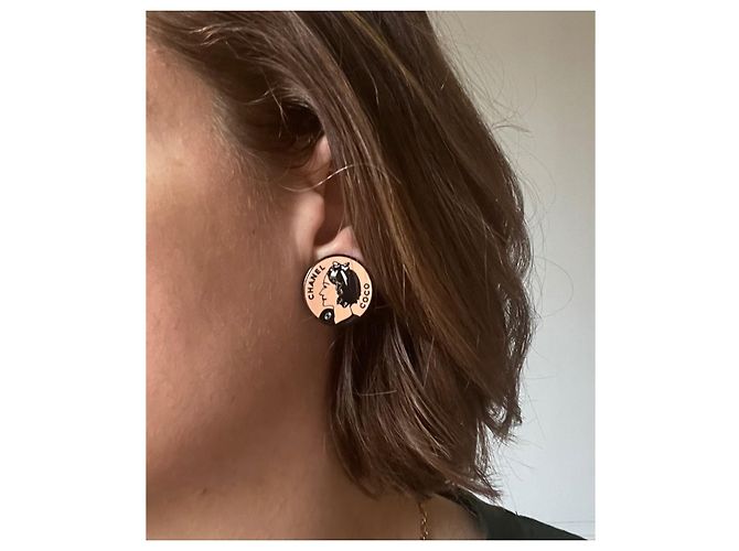 Pendientes Chanel rosas de plástico - vista 4