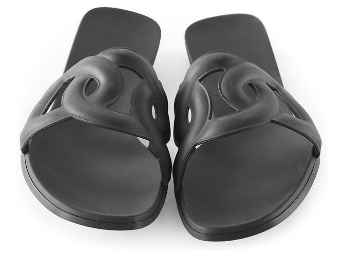 Hermès Hermes Black Rubber Aloha Sandals With "Chain D'Ancre" Motif - view 7