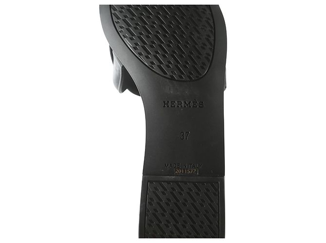 Hermès Hermes Black Rubber Aloha Sandals With "Chain D'Ancre" Motif - view 8
