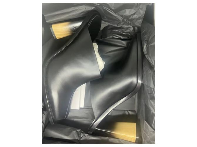 Mules Givenchy in pelle nera con tacco 10cm Nero - vista 5