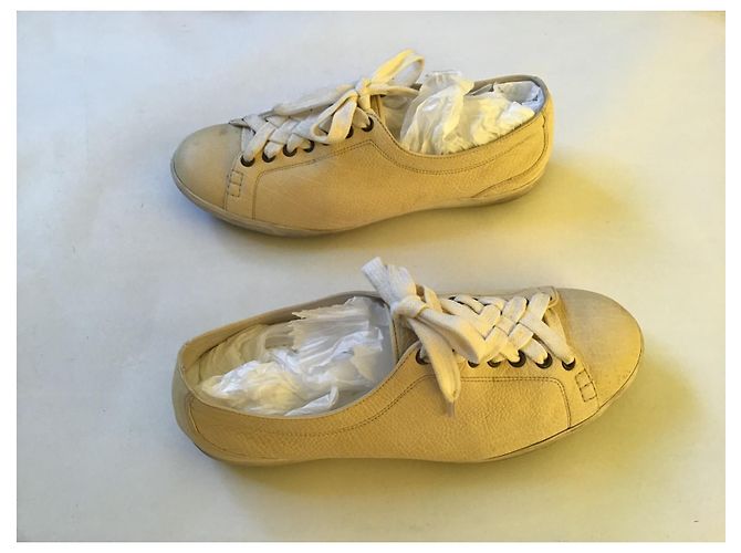 Sneakers basse in pelle da uomo di Bottega Veneta - vista 4