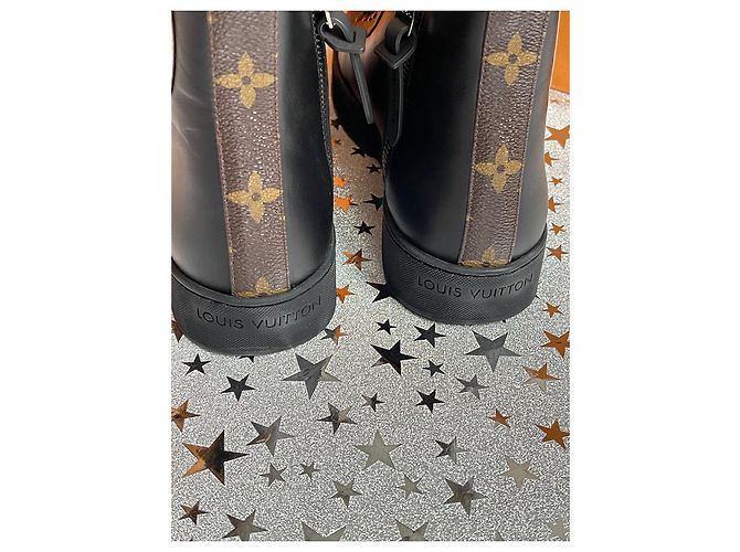 Louis Vuitton Sneakers alte Nero - vista 11