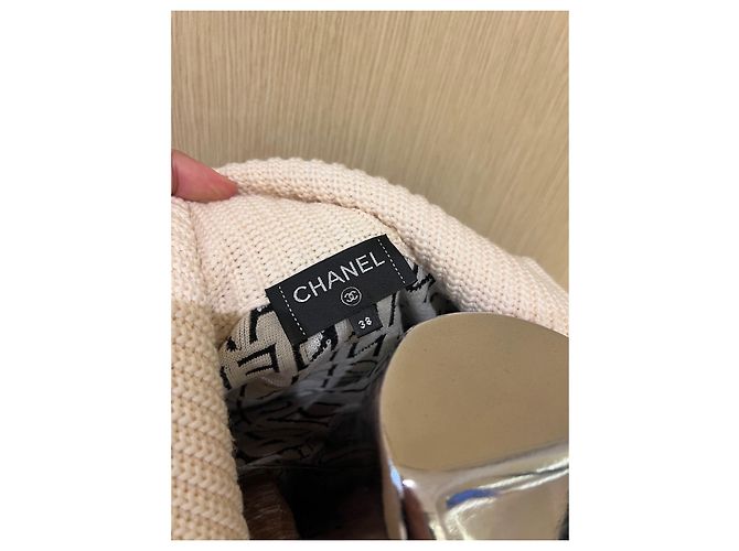 Chanel Strickjacke aus Wolle schwarz weiß - Ansicht 4