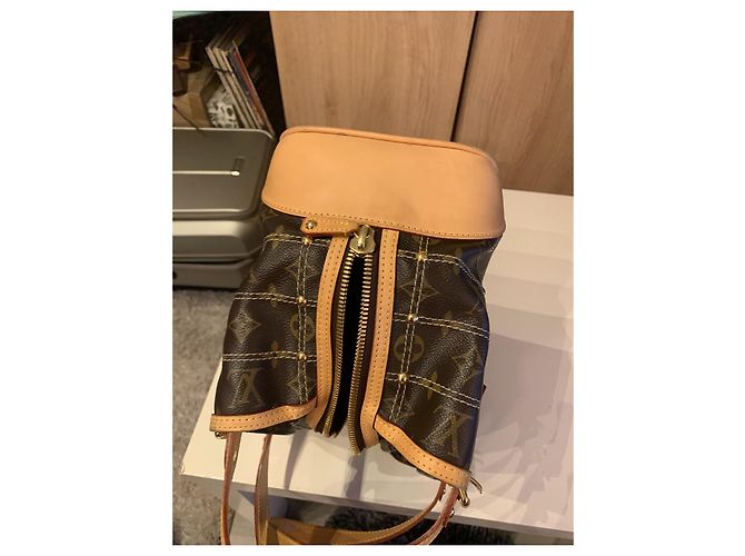 Louis Vuitton avvincente M40140 Assegnato Marrone - vista 4