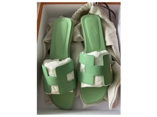 Oran Hermès Sandalen Grün - Ansicht 5