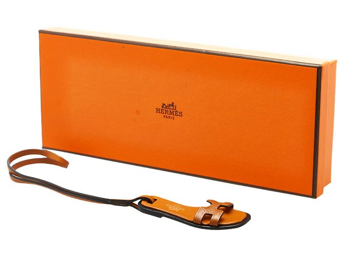 Hermès Hermes Marrone Oran Nano Sandalo Bag Charm - vista 4