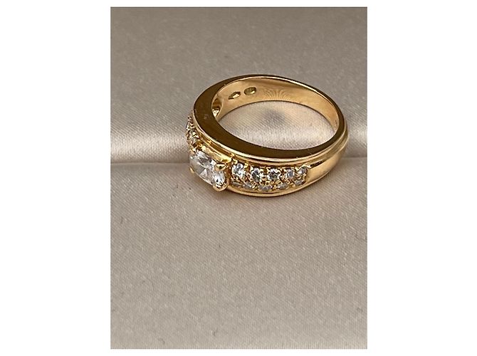 Anello Boucheron Axelle in oro giallo e diamanti D'oro - vista 3