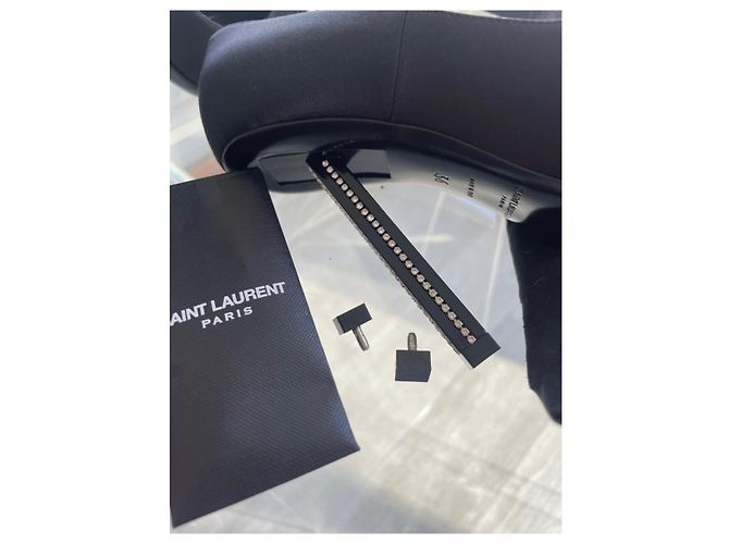 Yves Saint Laurent Torre 110 DÉCOLLETÉ NERO SATINATO E CRISTALLI BIANCHI Metallico - vista 10