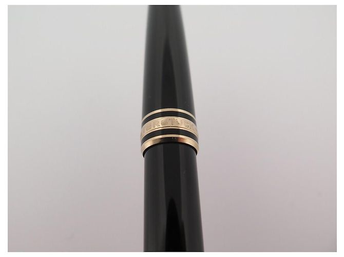 MONTBLANC PENNA MEISTERSTÜCK CLASSIC MB12746 0.7PENNA MM DORE Nero - vista 3