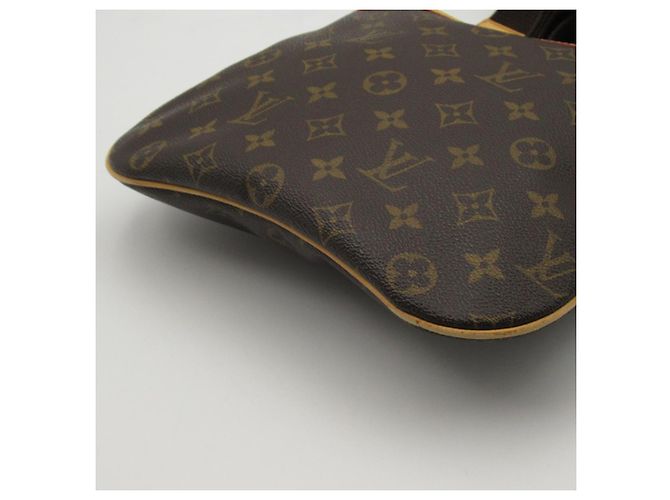Louis Vuitton Monogram Pochette Bosphore M40044 Marron - vue 4
