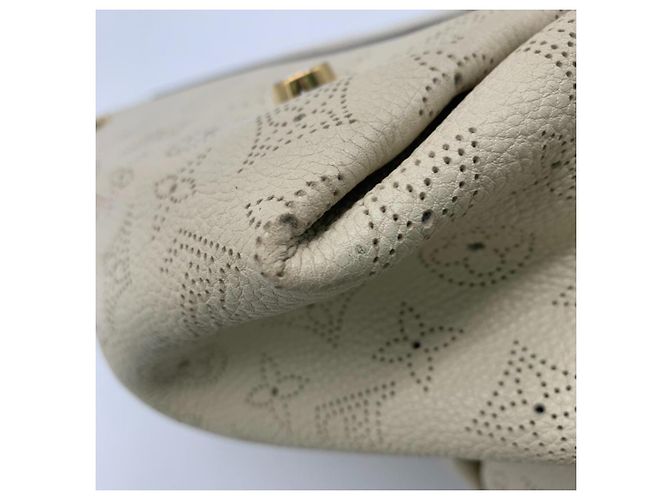 Louis Vuitton Monogramma Mahina Cirrus PM M93818 Beige - vista 5