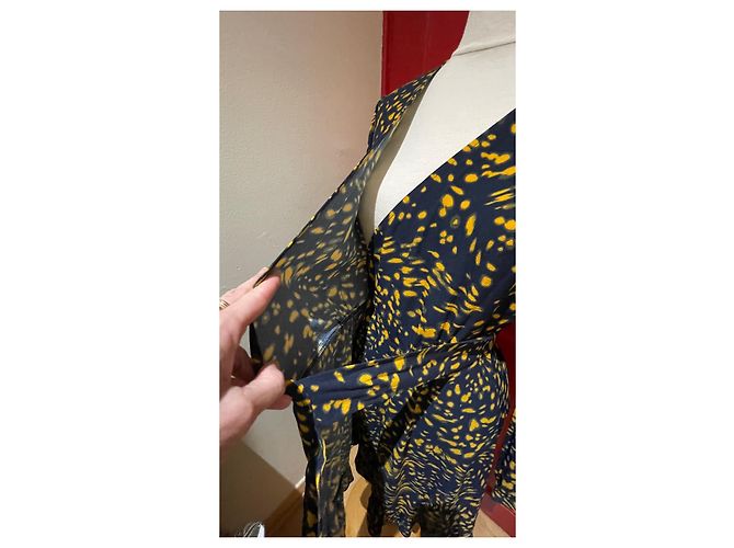 Vestido envelope Maje azul marinho e laranja de viscose Multicor - vista 6