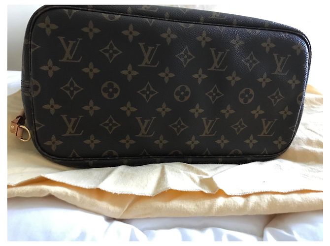 mai pieno Louis Vuitton - vista 9