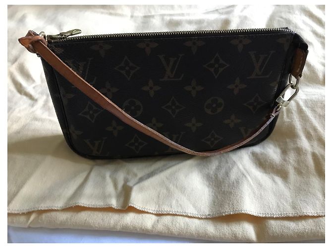 Pochette Louis Vuitton Marrone in Tela - vista 2