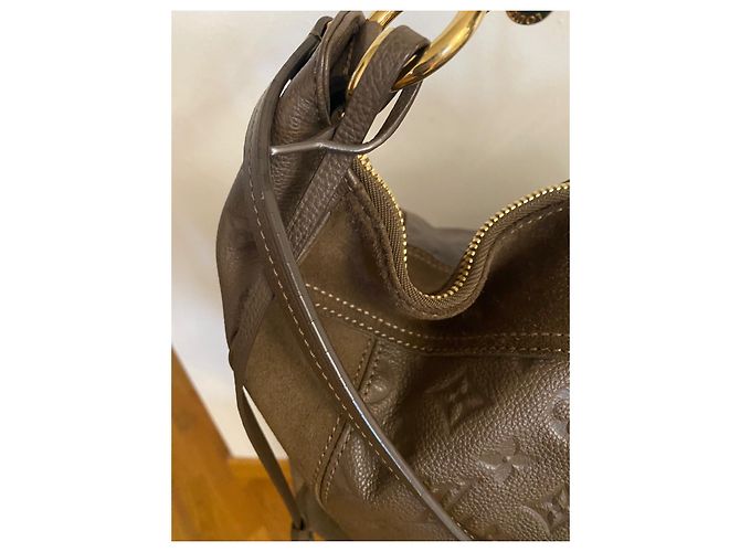 Louis Vuitton Audacieuse Gm Marrone Pelle Empreinte - vista 10