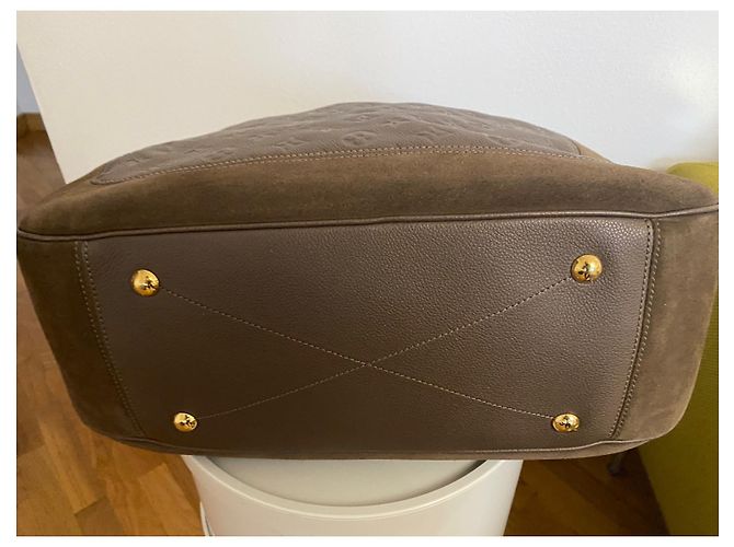 Louis Vuitton Audacieuse Gm Marrone Pelle Empreinte - vista 3