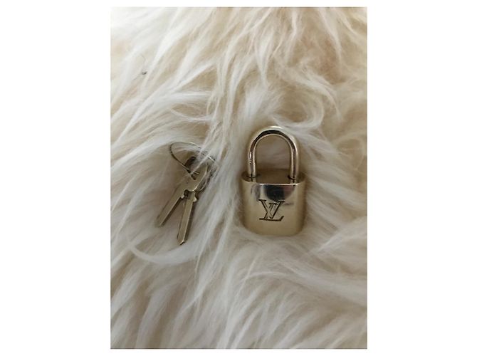 Lucchetto Louis Vuitton D'oro - vista 3