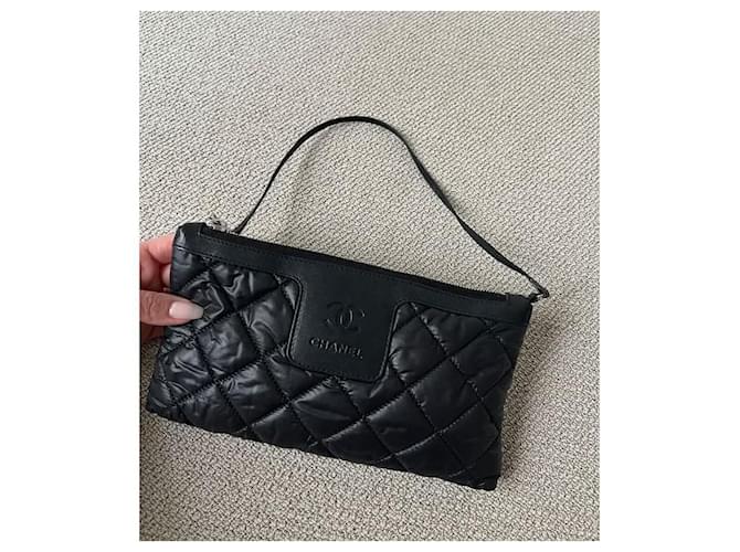 Chanel Cocoon Clutch Bag Black - view 5