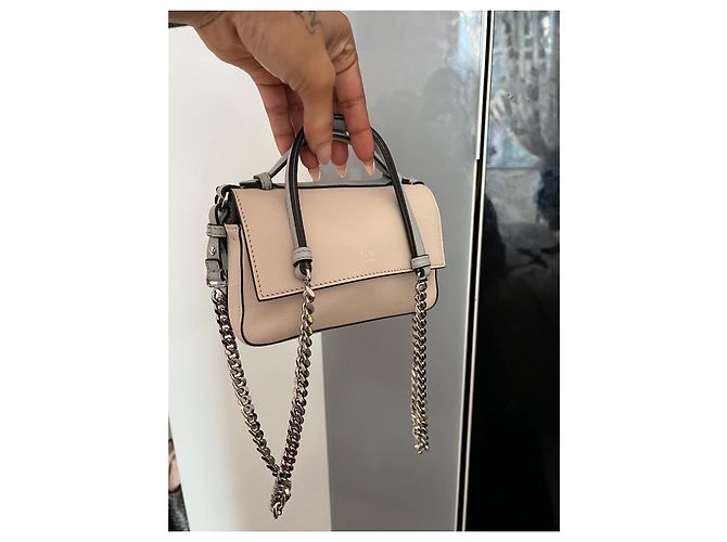 Baguette Borsa Fendi Camelia in pelle rosa e azzurro Blu chiaro - vista 5