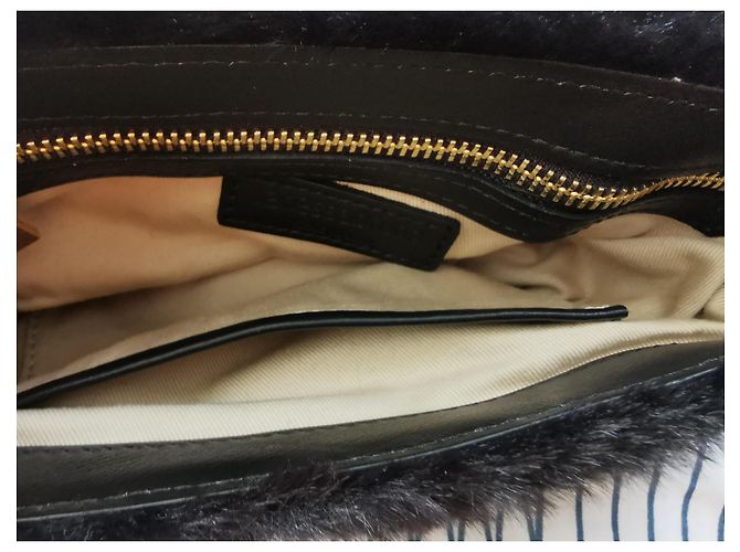 Borsa Moon Vanessa Bruno in ecopelliccia nera e pelle Nero Gold hardware - vista 11