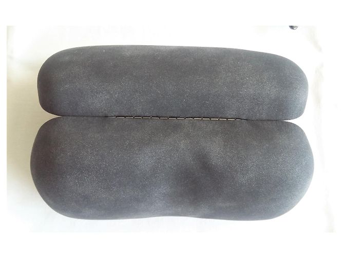 Chanel Vintage Carrées - Kettenbügel/graues Leder mit leichtem Spiegeleffekt der Gläser Schwarz Anthrazitgrau - Ansicht 11